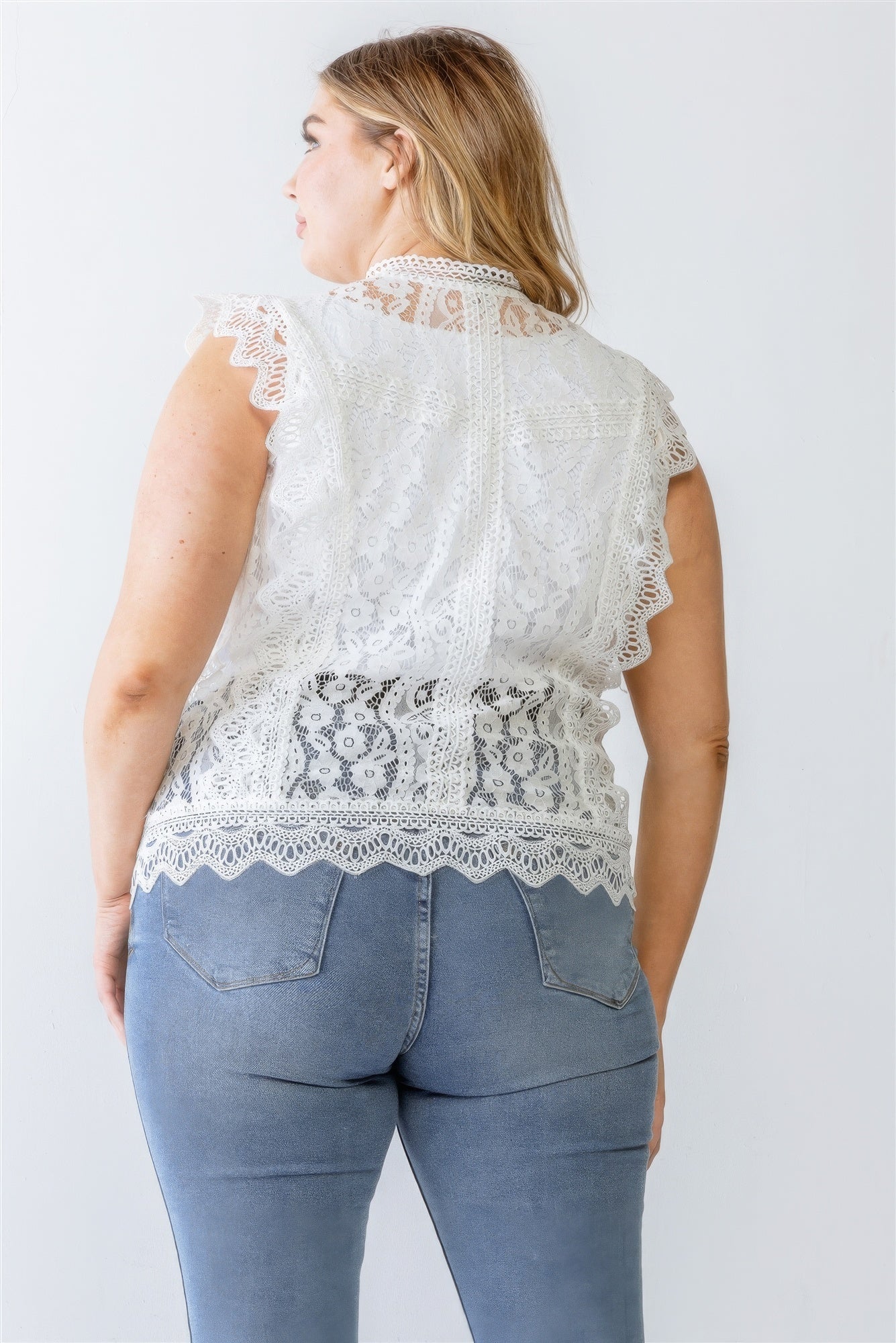 Plus Cotton Floral Lace Embroidery Detail Top