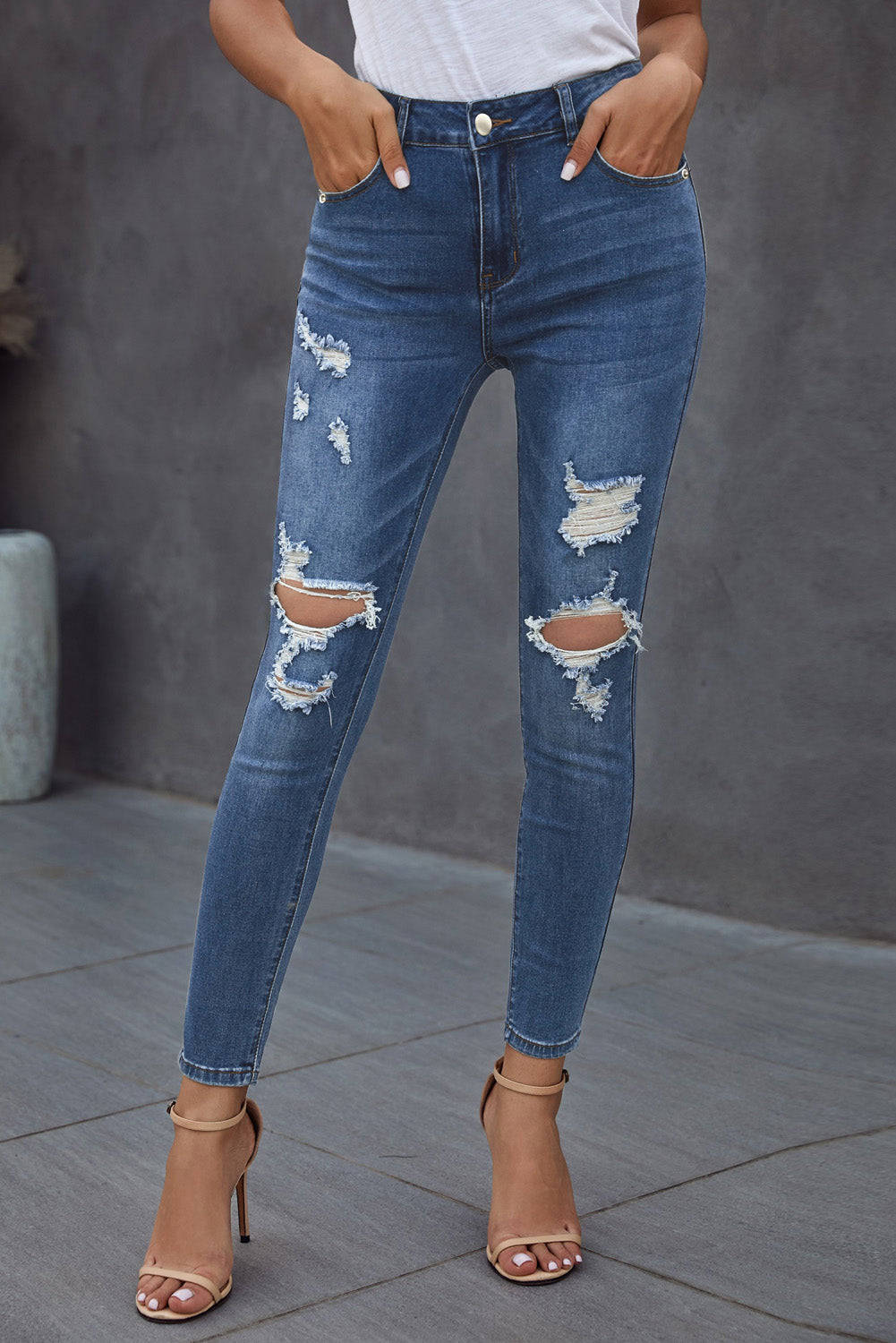 Baeful Vintage Skinny Ripped Jeans